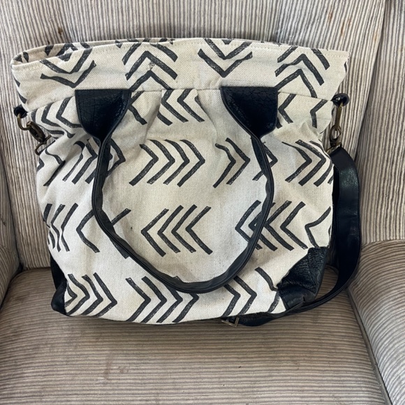 Phoebe- Rebekah Scott - Picture 3 of 3